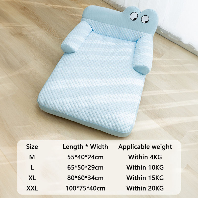 Big Eye Pattern Cool Feeling Sofa Style Dog Kennel For Pet canrusupet