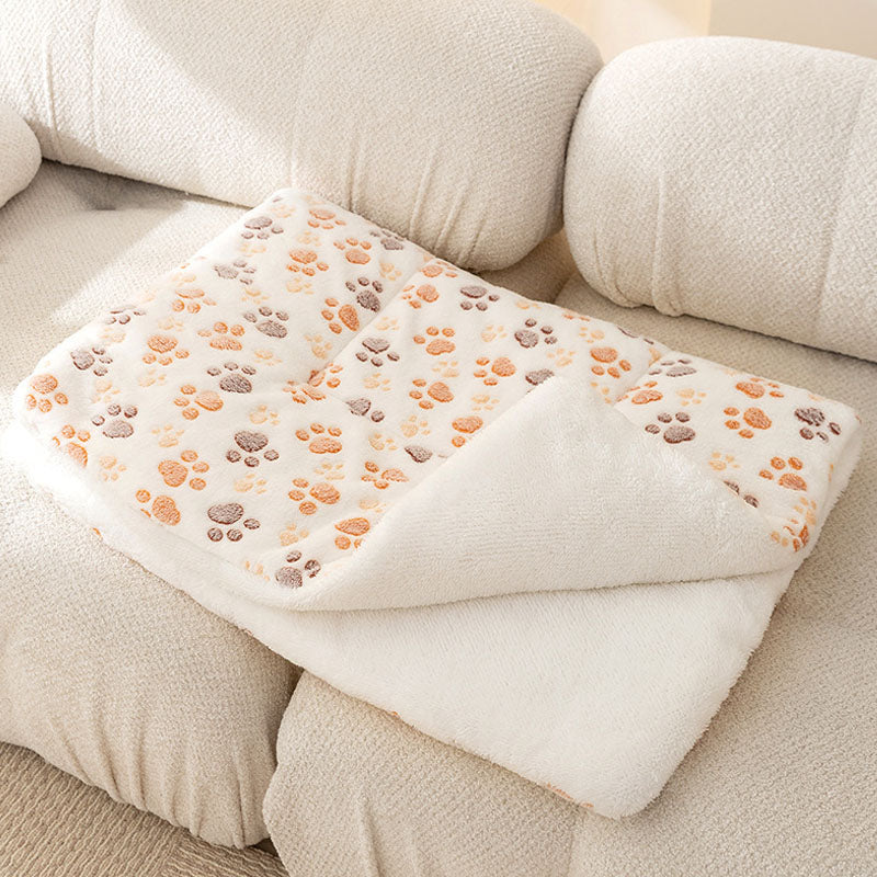 Cartoon Style Flannel Dog Blanket For Dogs Cats canrusupet