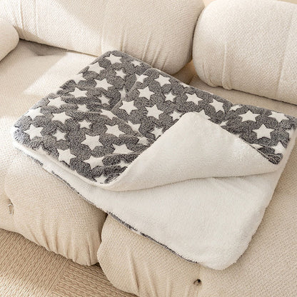 Cartoon Style Flannel Dog Blanket For Dogs Cats canrusupet