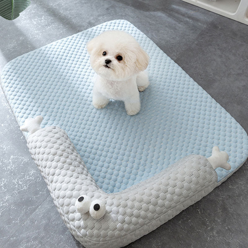 Big Eye Pattern Feeling Sofa Style Dog Kennel For Cats Dogs canrusupet