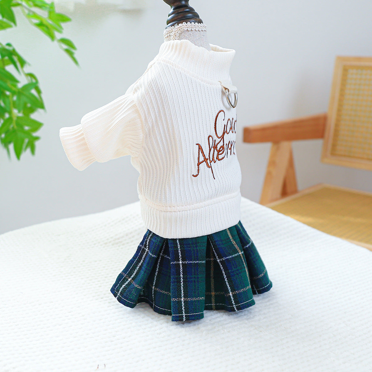 Dog Or Cat Clothes Embroidered Letter Skirt - canrusupet