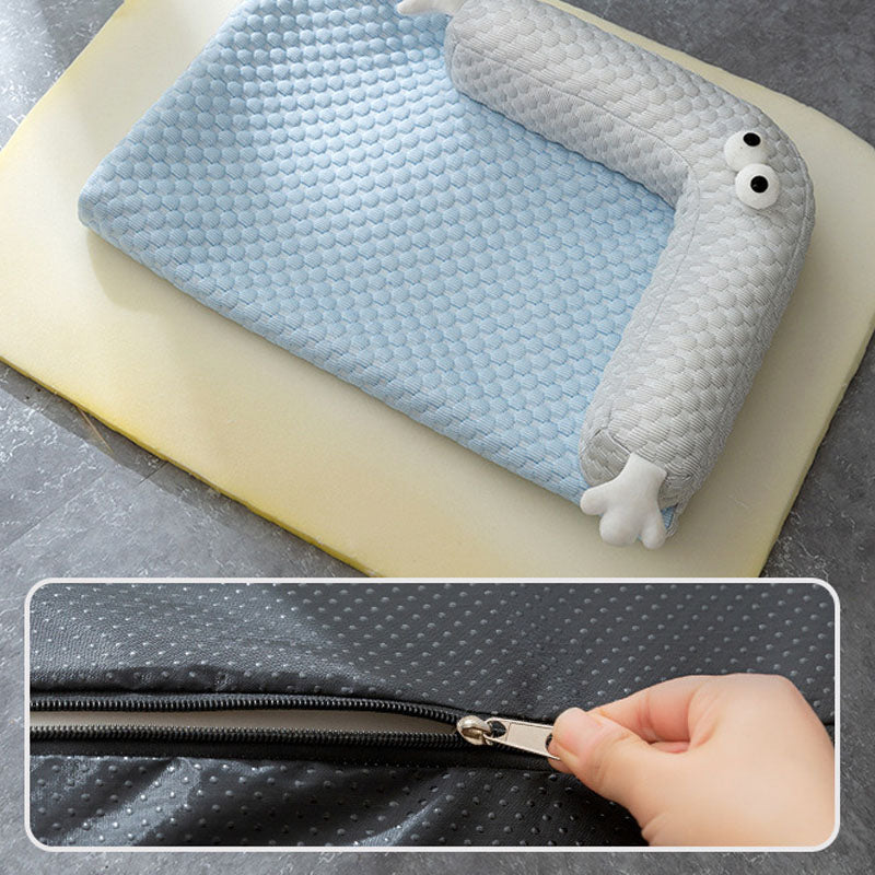 Big Eye Pattern Feeling Sofa Style Dog Kennel For Cats Dogs canrusupet