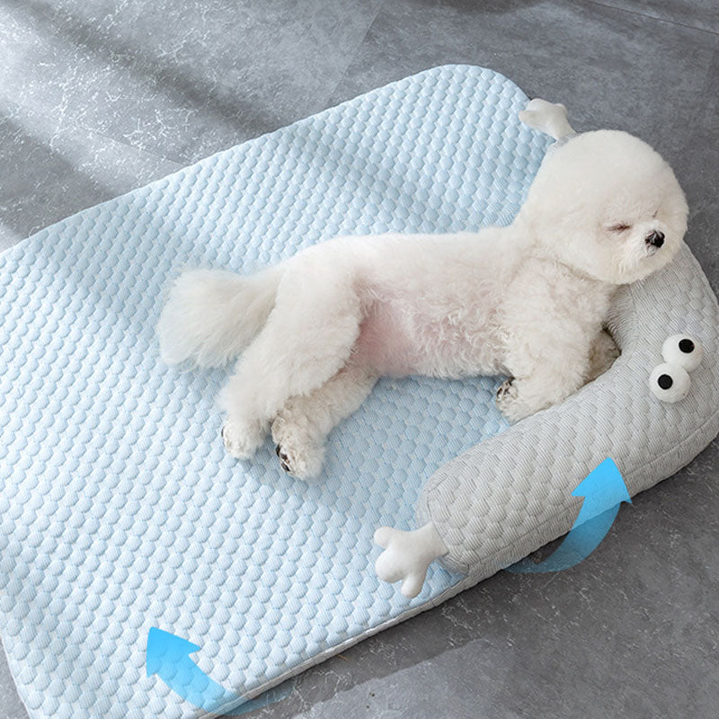 Big Eye Pattern Feeling Sofa Style Dog Kennel For Cats Dogs canrusupet