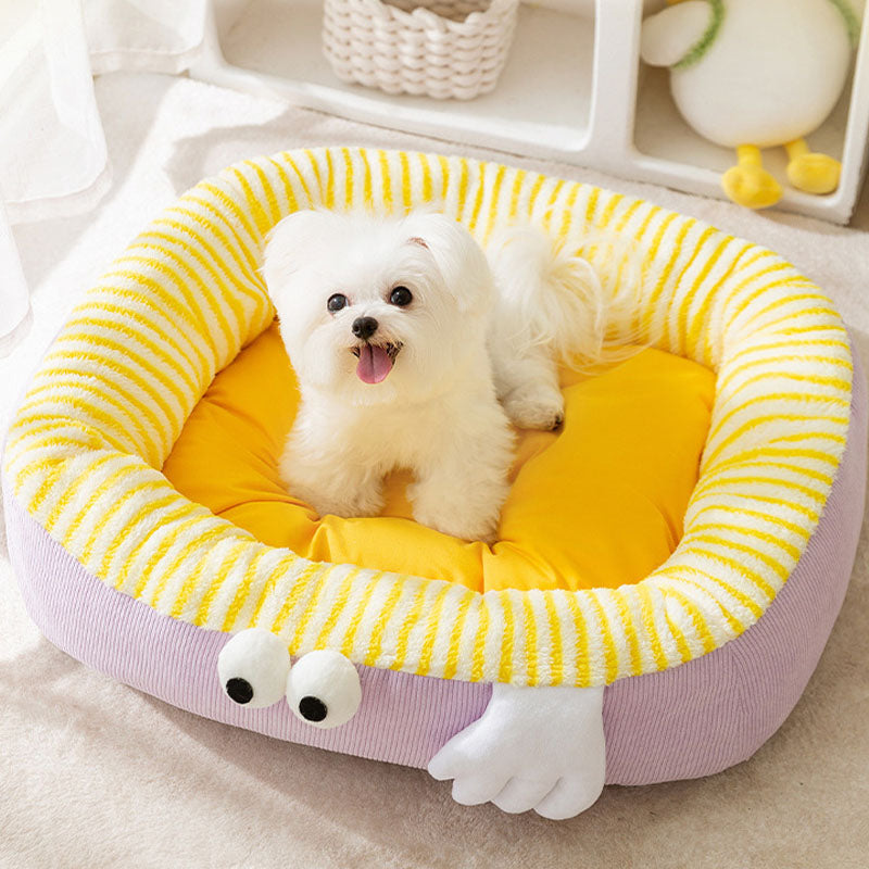 Big Eyed Cute Pattern Dog Kennel For Small And Medium Dogs canrusupet